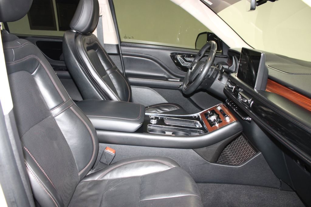 Used 2022 Lincoln Aviator Reserve w/ Equipment Group 201A AWD/4WD image 28