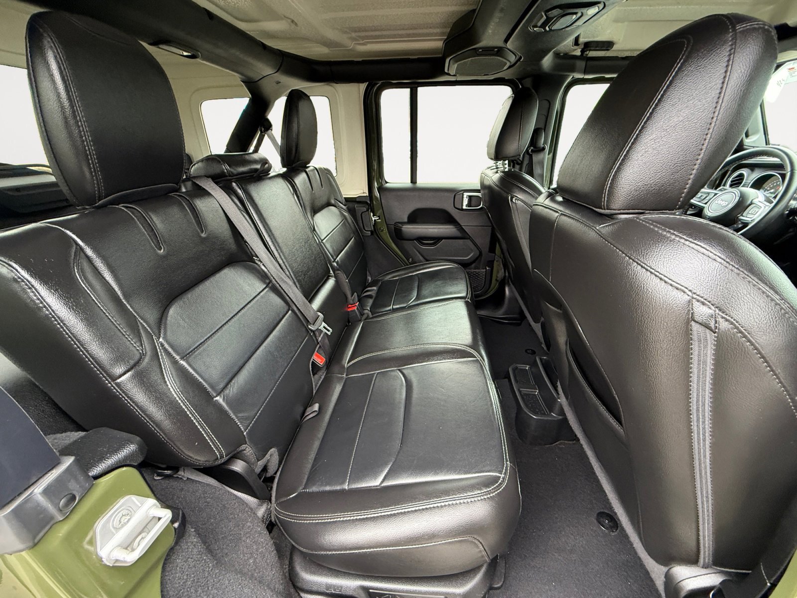 Used 2023 Jeep Wrangler Unlimited Sahara image 18