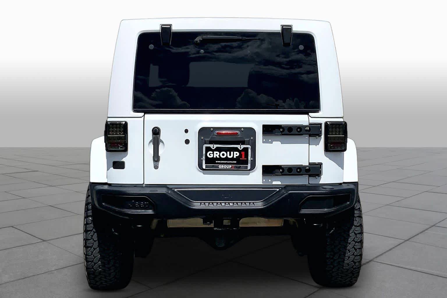 Used 2014 Jeep Wrangler Unlimited Rubicon AWD/4WD image 5