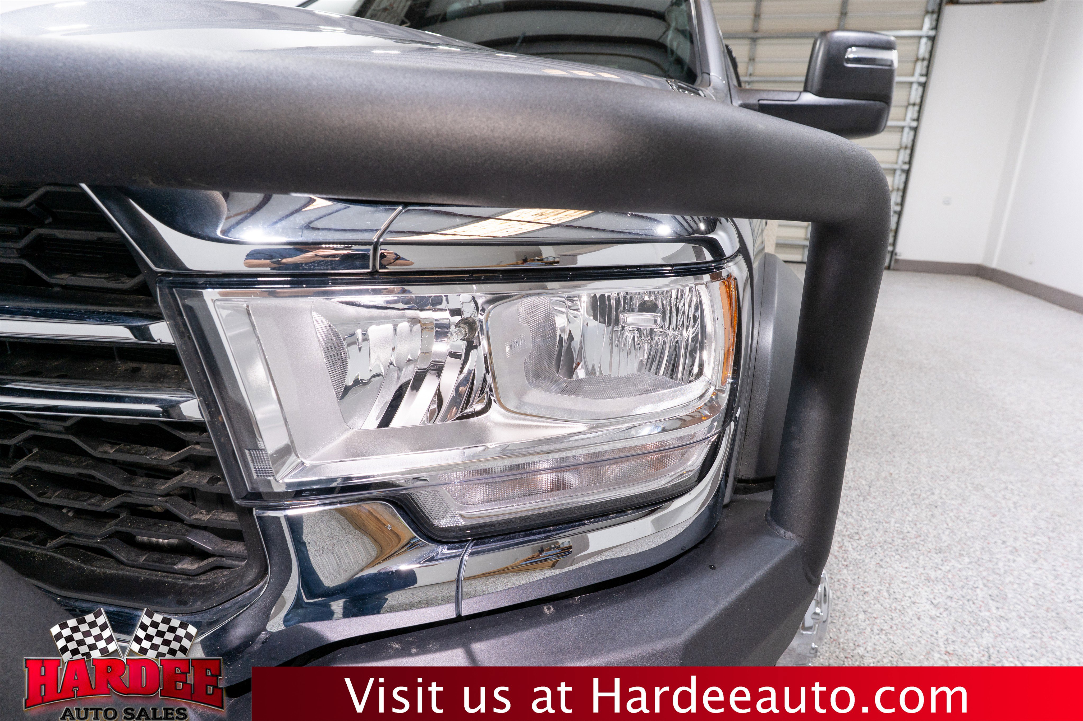 Used 2024 RAM 5500 Tradesman w/ Chrome Appearance Group image 9