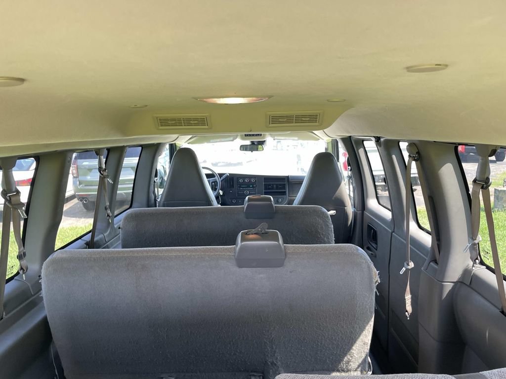 Used 2020 Chevrolet Express 3500 LT w/ LT Preferred Equipment Group RWD image 7
