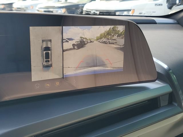 New 2027 Cadillac Vistiq Luxury AWD/4WD image 9