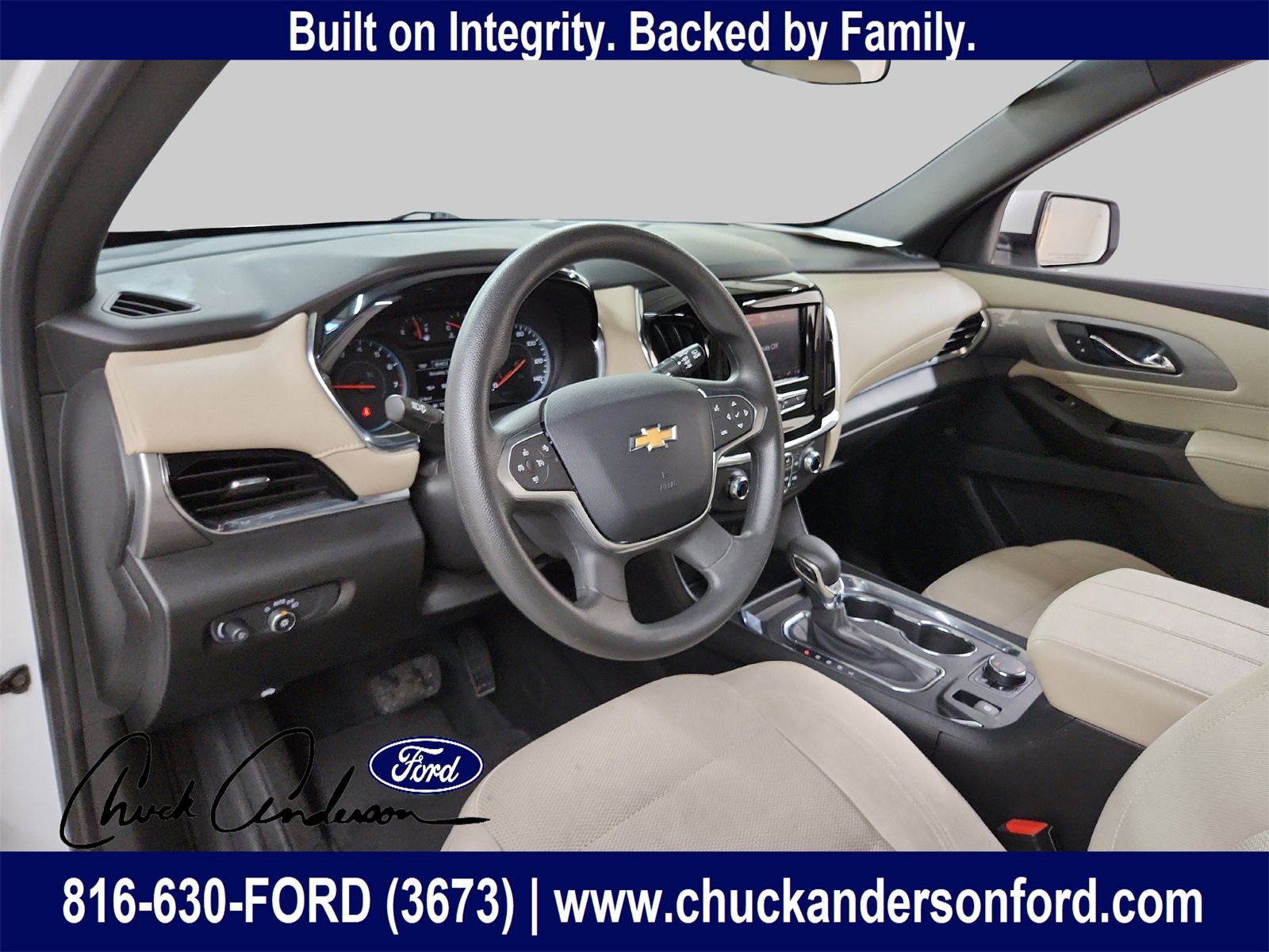Used 2023 Chevrolet Traverse LS image 9