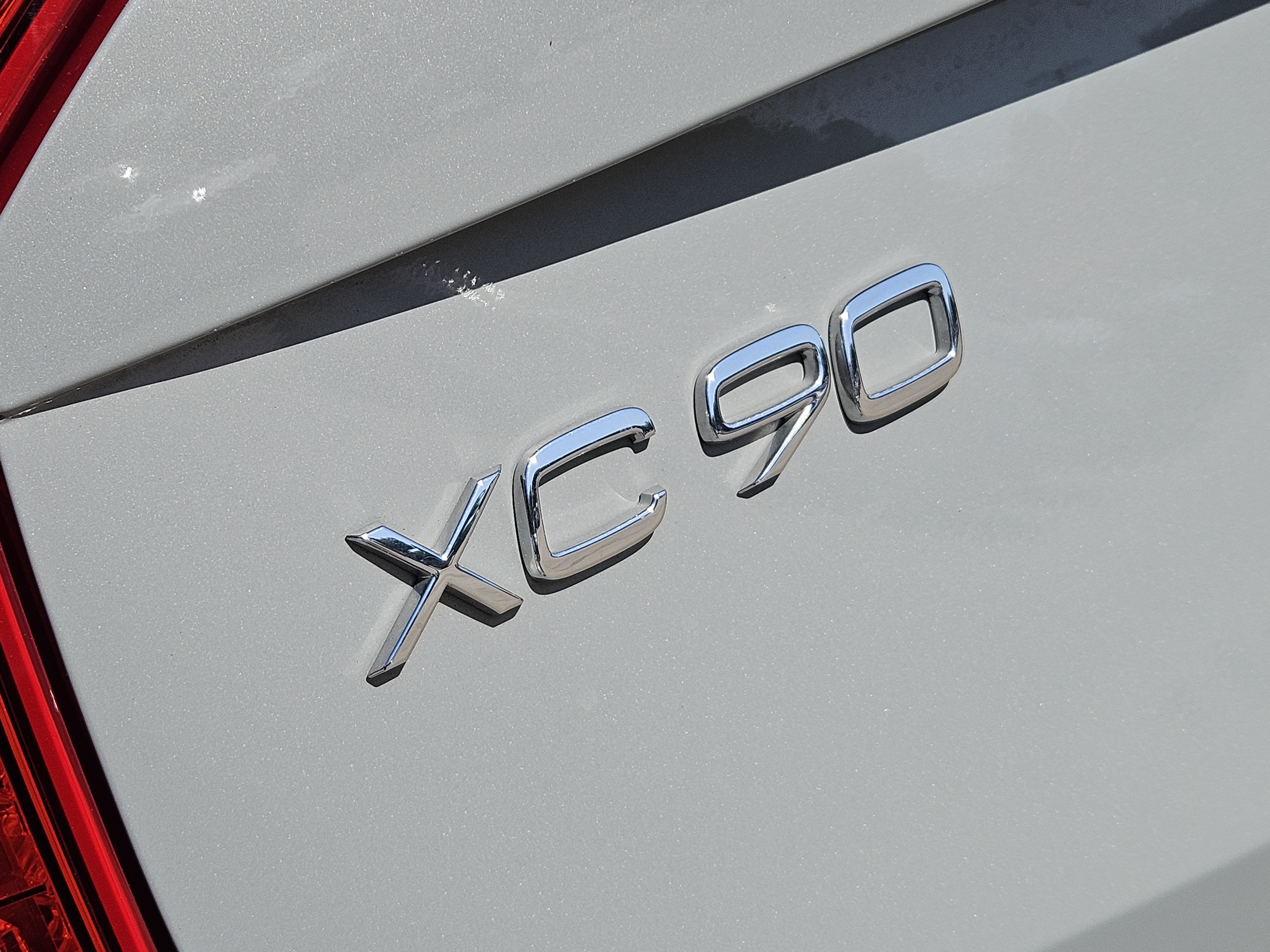 New 2025 Volvo XC90 B6 Plus w/ Protection Package Premier AWD/4WD image 18
