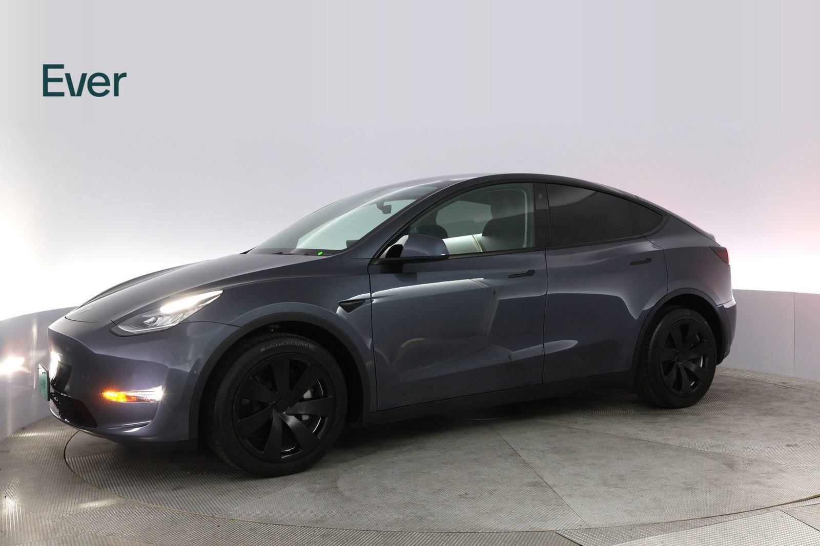 Used 2021 Tesla Model Y Long Range image 18