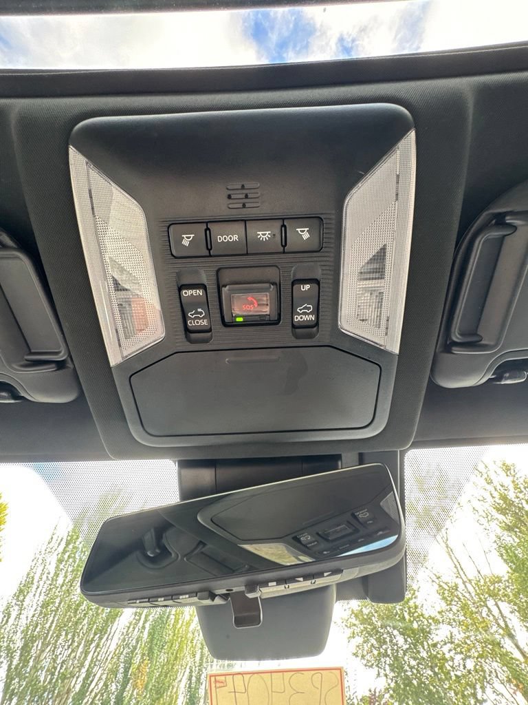 Used 2021 Toyota RAV4 XSE w/ XSE Grade Weather Package AWD/4WD image 22