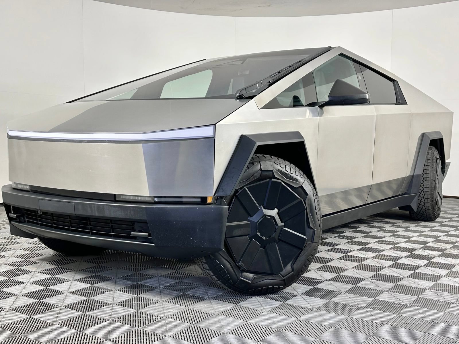 Used 2024 Tesla Cybertruck Cyberbeast AWD/4WD image 45