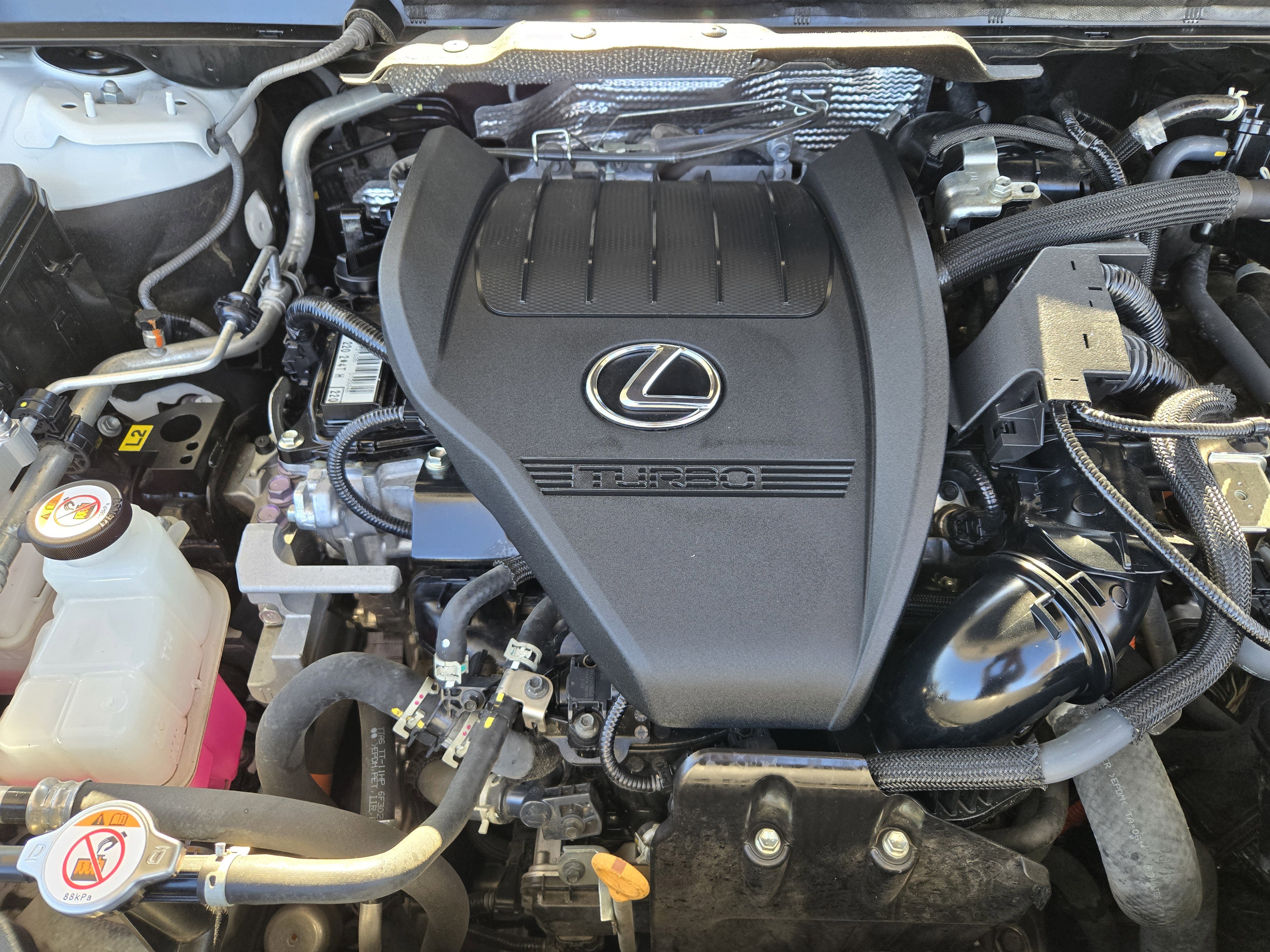 Used 2023 Lexus RX 500h F Sport image 39