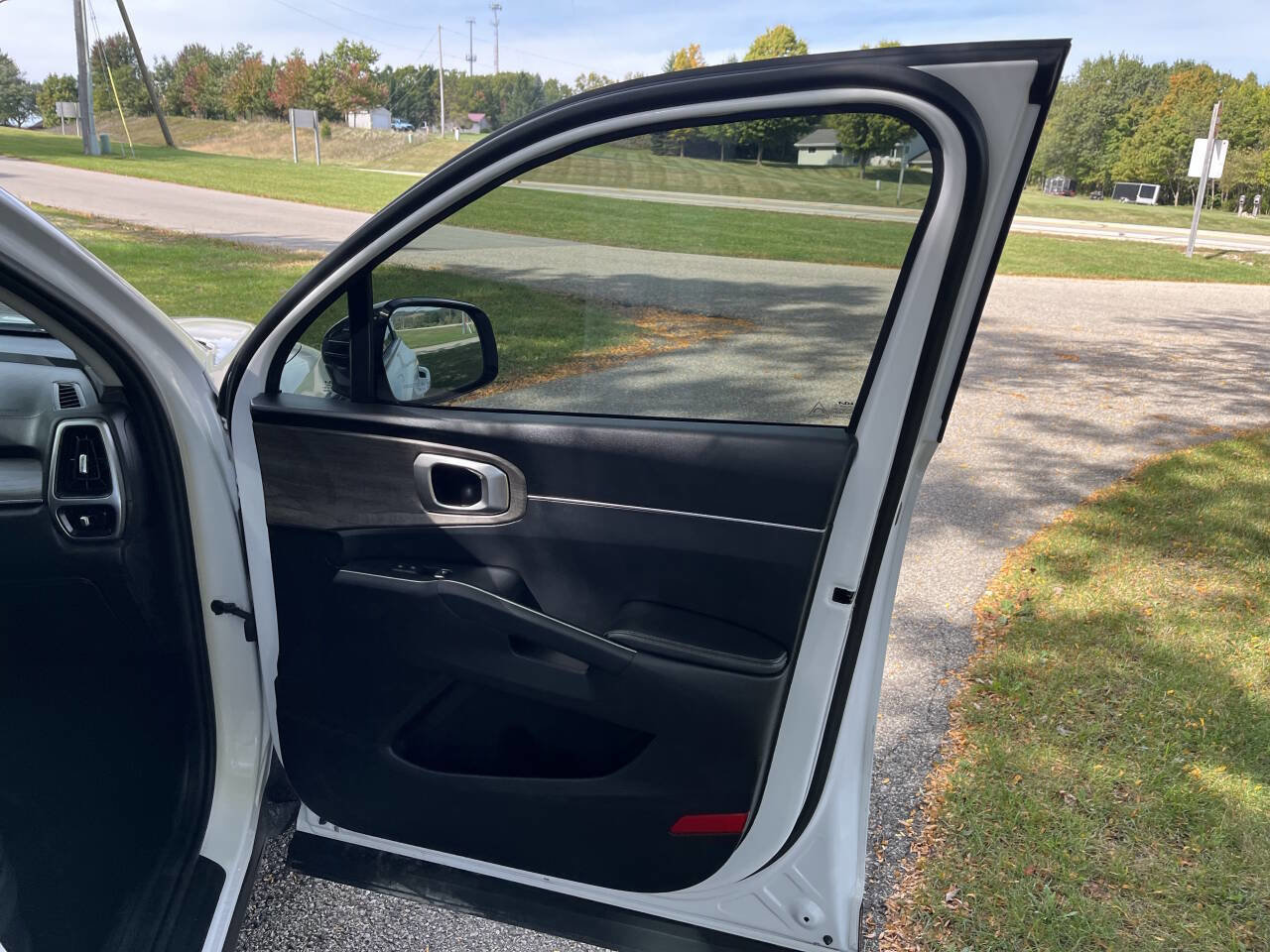 Used 2022 Kia Sorento S w/ Panoramic Sunroof Package image 33