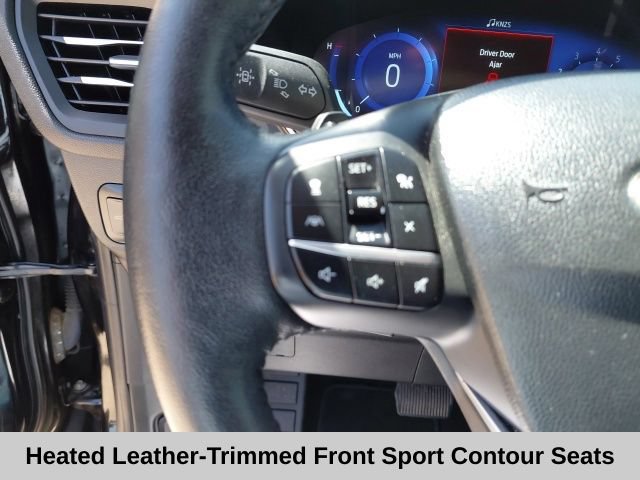 Used 2020 Ford Escape Titanium AWD/4WD image 13