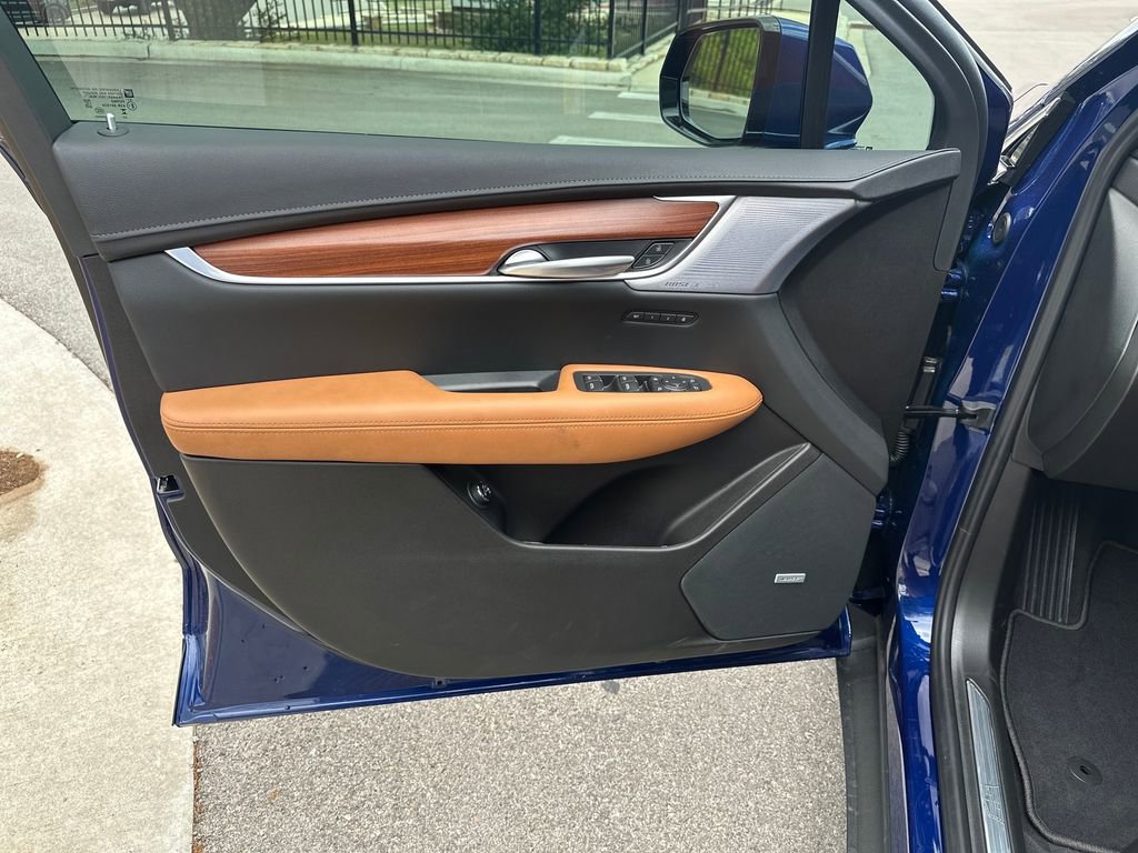 New 2026 Cadillac XT5 Premium Luxury w/ Driver Assist Package FWD image 18