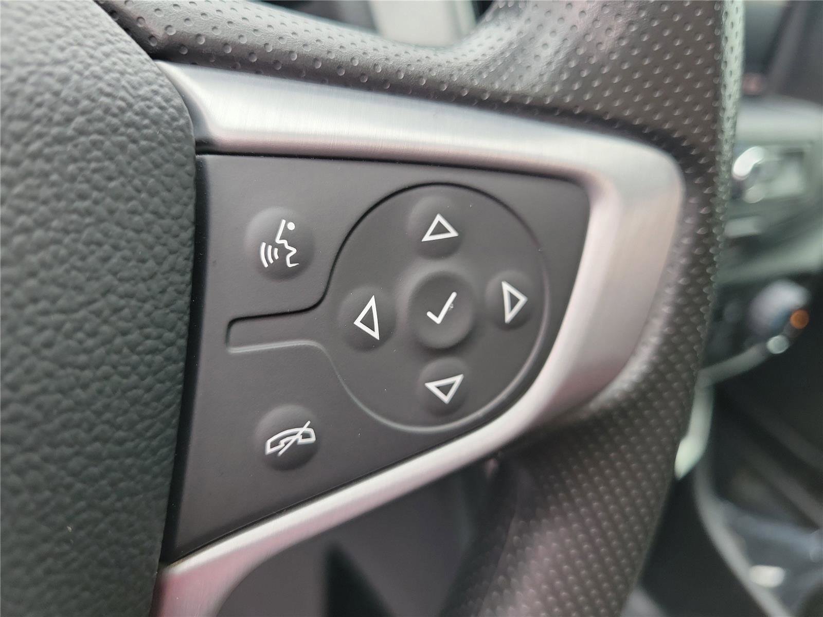 Used 2024 GMC Terrain SLE image 23