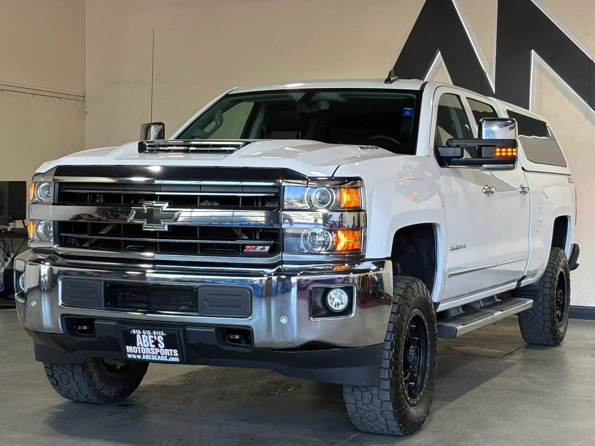 Used 2019 Chevrolet Silverado 2500 LTZ w/ Duramax Plus Package AWD/4WD image 1