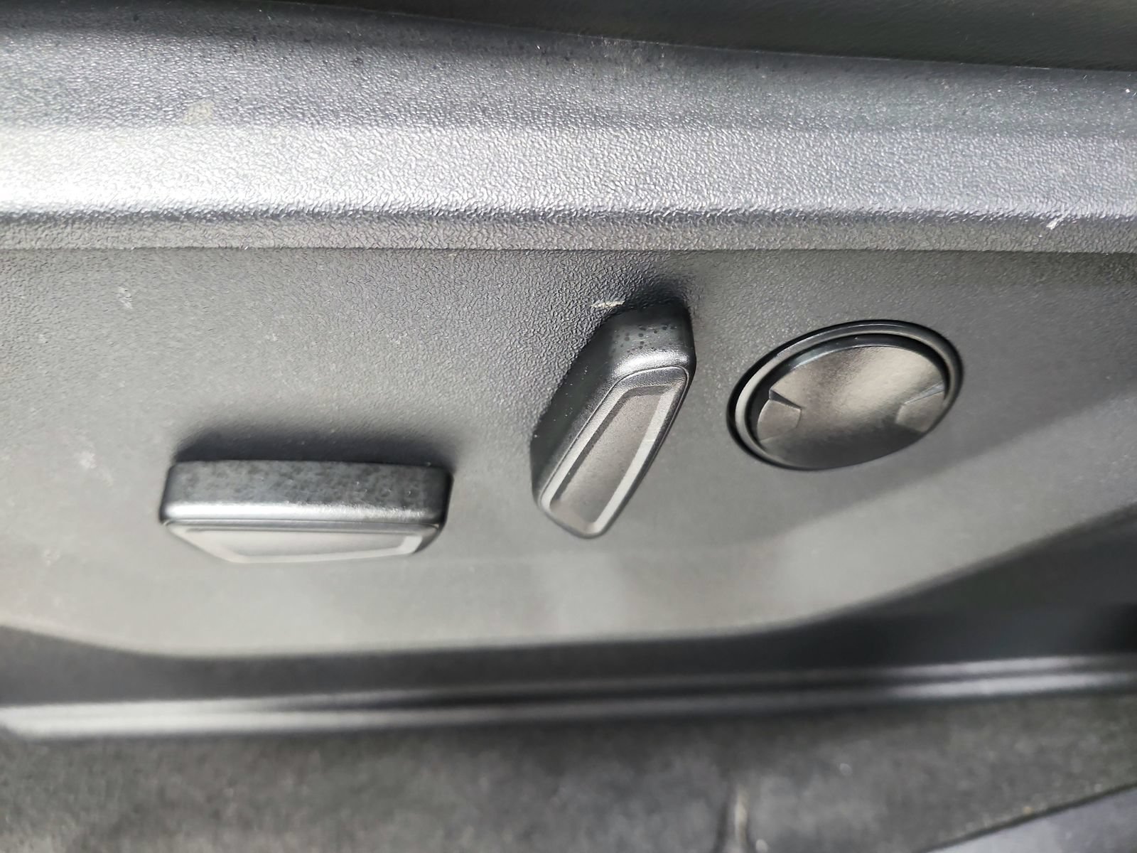 Used 2025 Ford Expedition Active AWD/4WD image 21