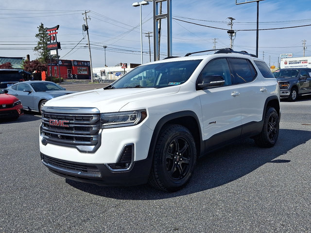 Used 2023 GMC Acadia AT4 w/ Technology Package AWD/4WD image 3