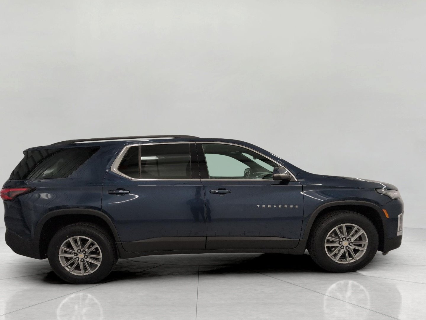 Used 2023 Chevrolet Traverse LT w/ LPO, Floor Liner Package AWD/4WD image 11