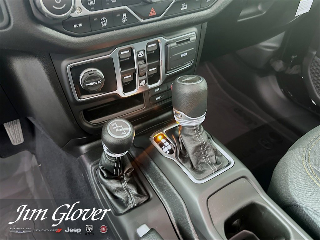 New 2025 Jeep Gladiator Sport image 36