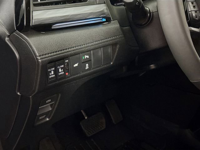 Certified 2025 Honda Odyssey Elite image 28