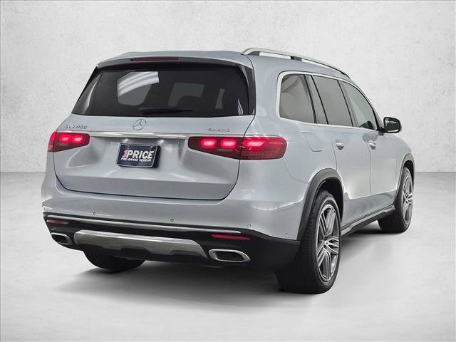 Used 2025 Mercedes-Benz GLS 450 4MATIC image 5