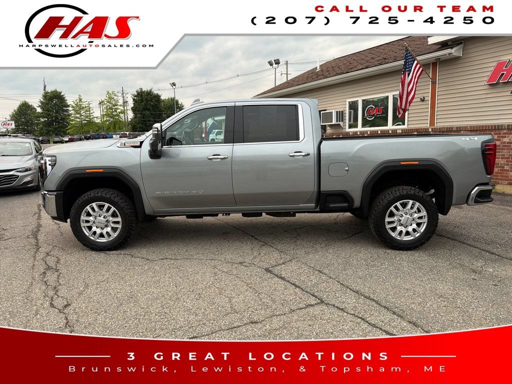 Used 2024 GMC Sierra 3500 SLT AWD/4WD image 2