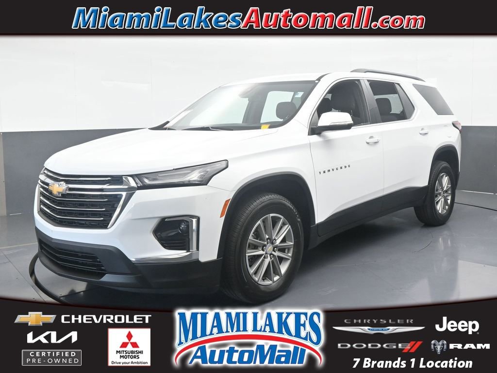 Used 2023 Chevrolet Traverse LT image 1