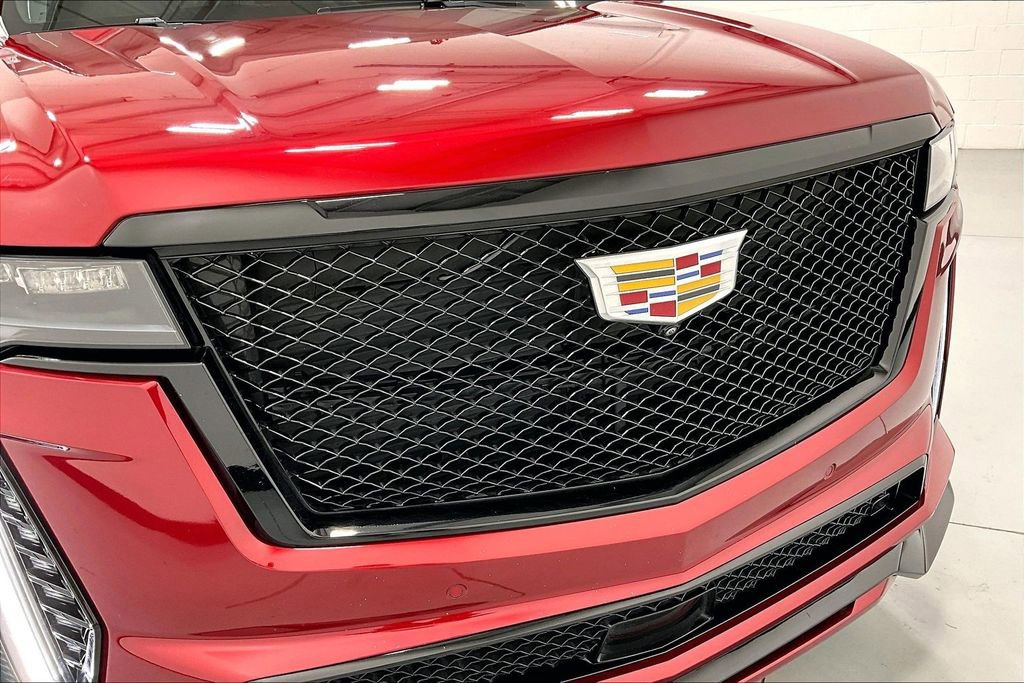 Used 2023 Cadillac Escalade ESV V image 38