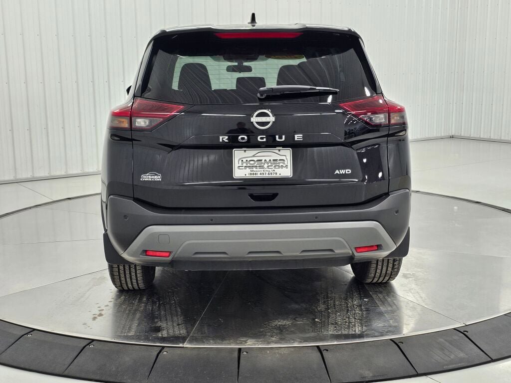 Used 2023 Nissan Rogue S AWD/4WD image 4