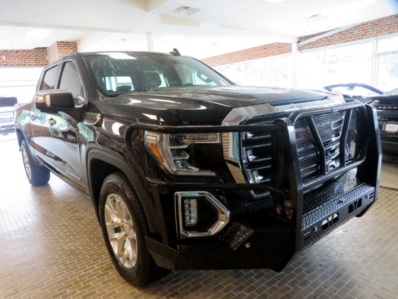 Used 2021 GMC Sierra 1500 SLT w/ SLT Premium Plus Package image 3