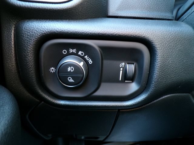 New 2026 RAM 3500 Tradesman AWD/4WD image 17