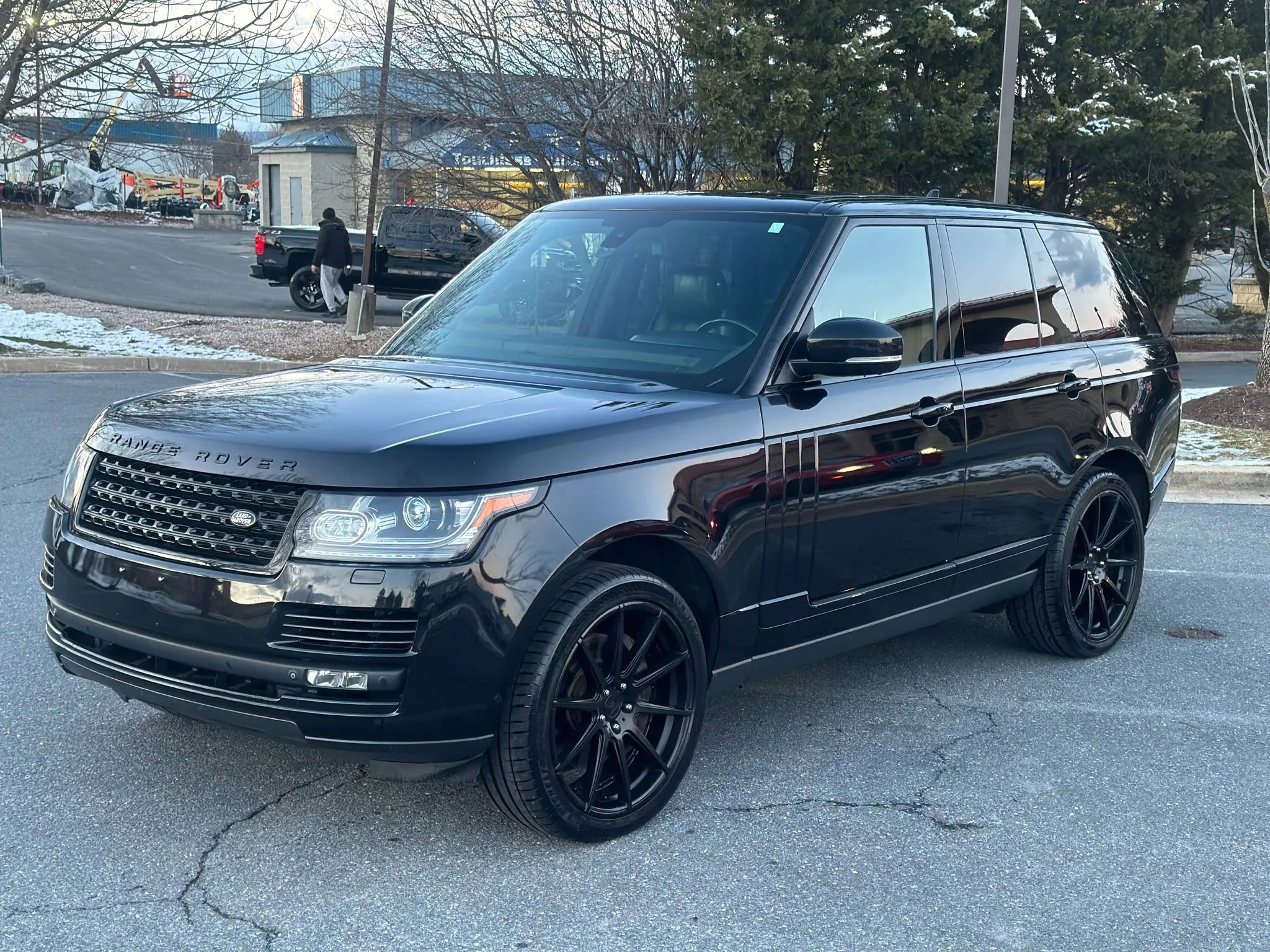 Used 2015 Land Rover Range Rover Supercharged image 23