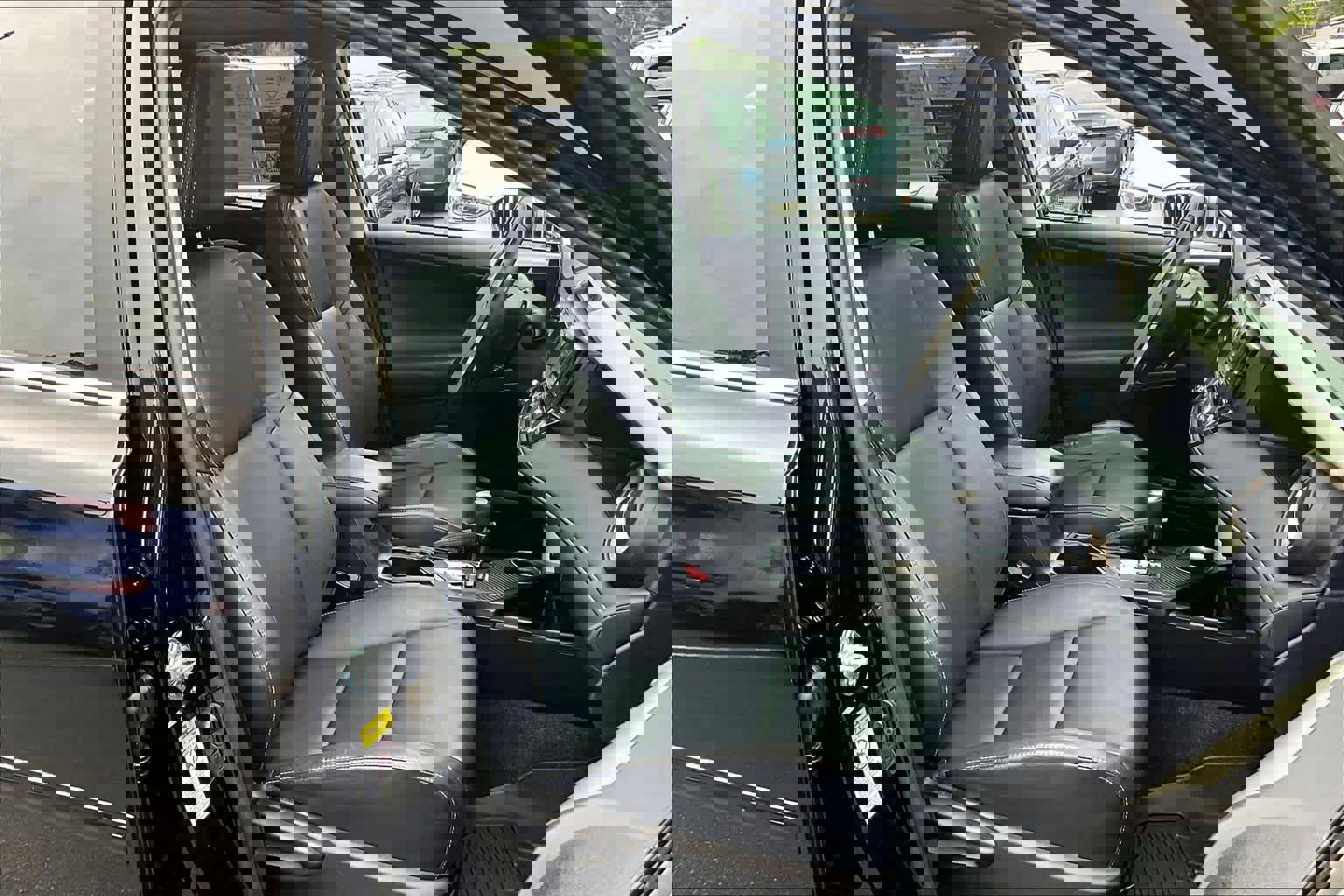 Used 2015 Toyota RAV4 Limited w/ Technology Package image 9