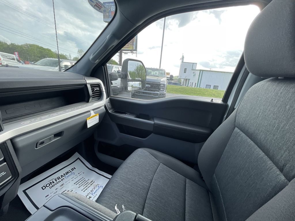 New 2026 Ford F350 XL AWD/4WD image 11