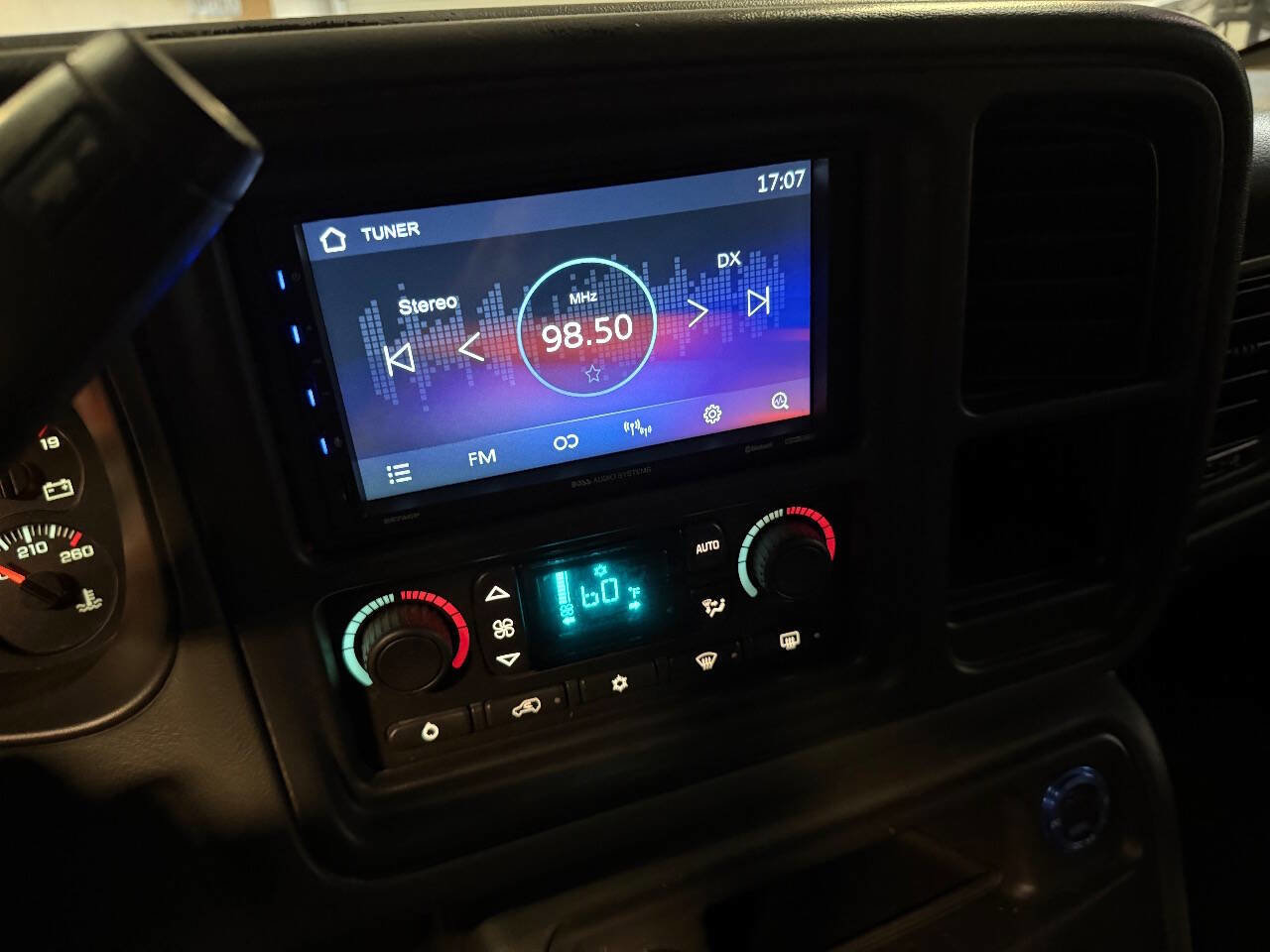 Used 2007 Chevrolet Silverado 2500 LT w/ Heavy-Duty Power Package image 25