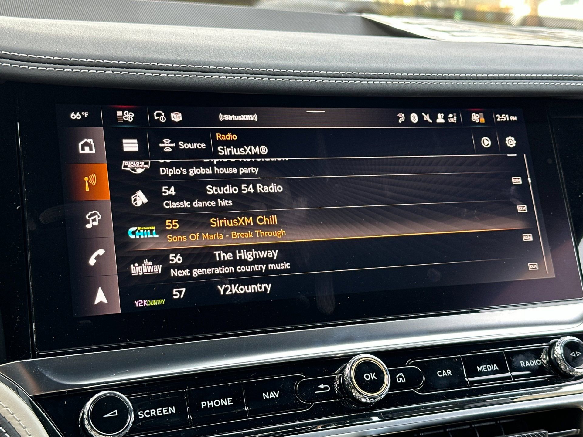 New 2025 Bentley Flying Spur Plug-In Hybrid AWD/4WD image 20