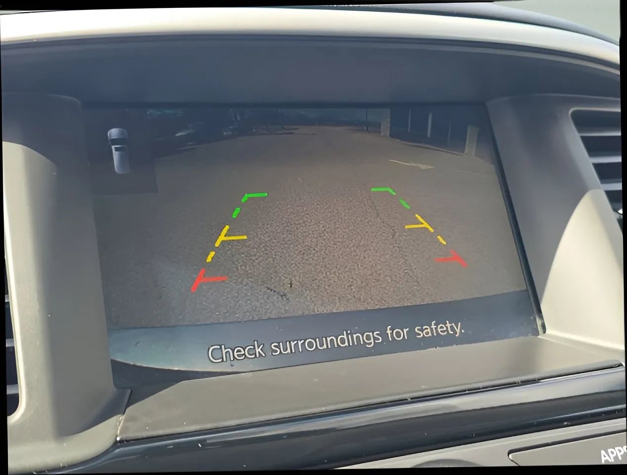 Used 2019 Nissan Pathfinder SV image 30