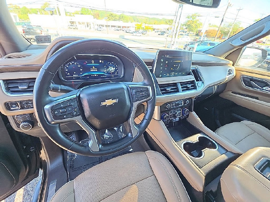 Used 2023 Chevrolet Tahoe Premier AWD/4WD image 18