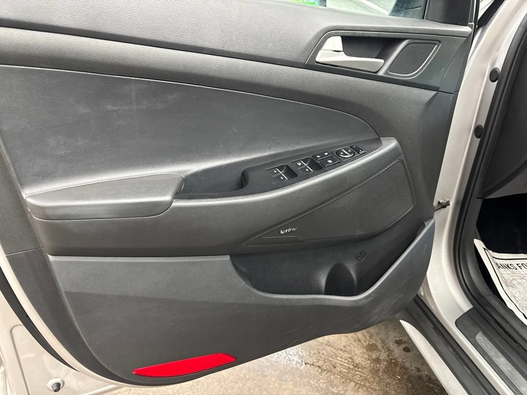 Used 2020 Hyundai Tucson Limited AWD/4WD image 19