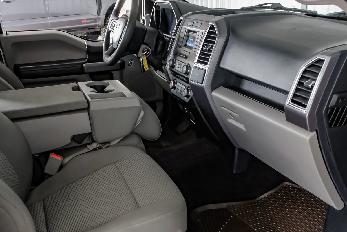 Used 2016 Ford F150 XLT RWD image 12