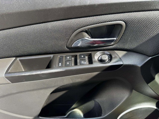 Used 2011 Chevrolet Cruze LT FWD image 19