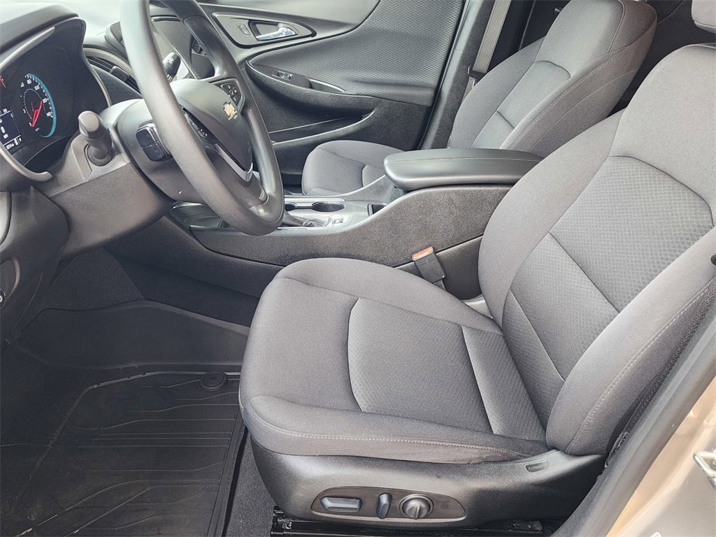 Used 2023 Chevrolet Malibu LT image 49