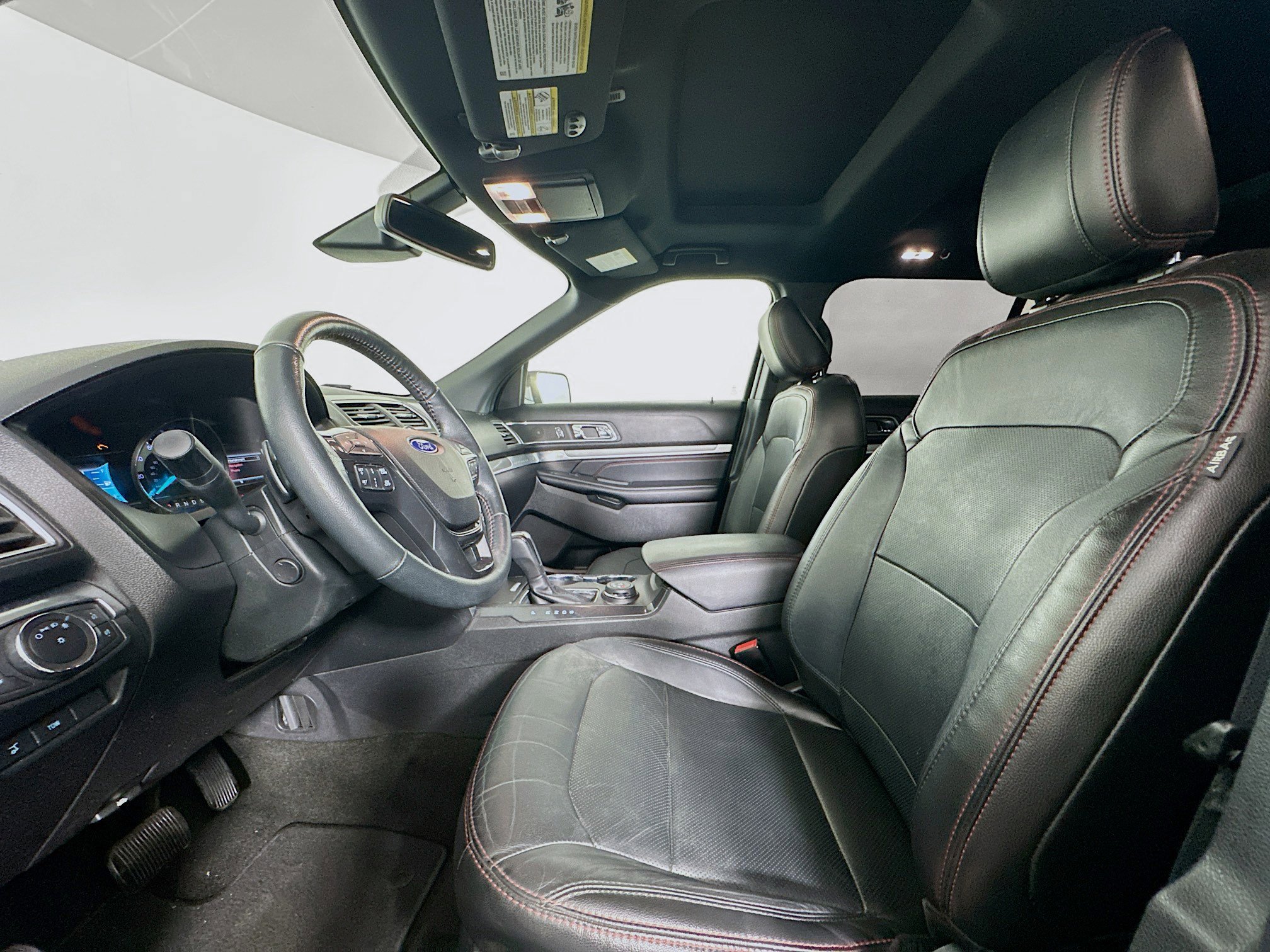 Used 2018 Ford Explorer Sport w/ Equipment Group 401A AWD/4WD image 13