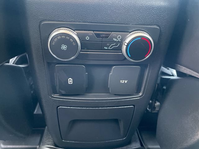 Used 2022 Ford Explorer XLT w/ Equipment Group 202A AWD/4WD image 22