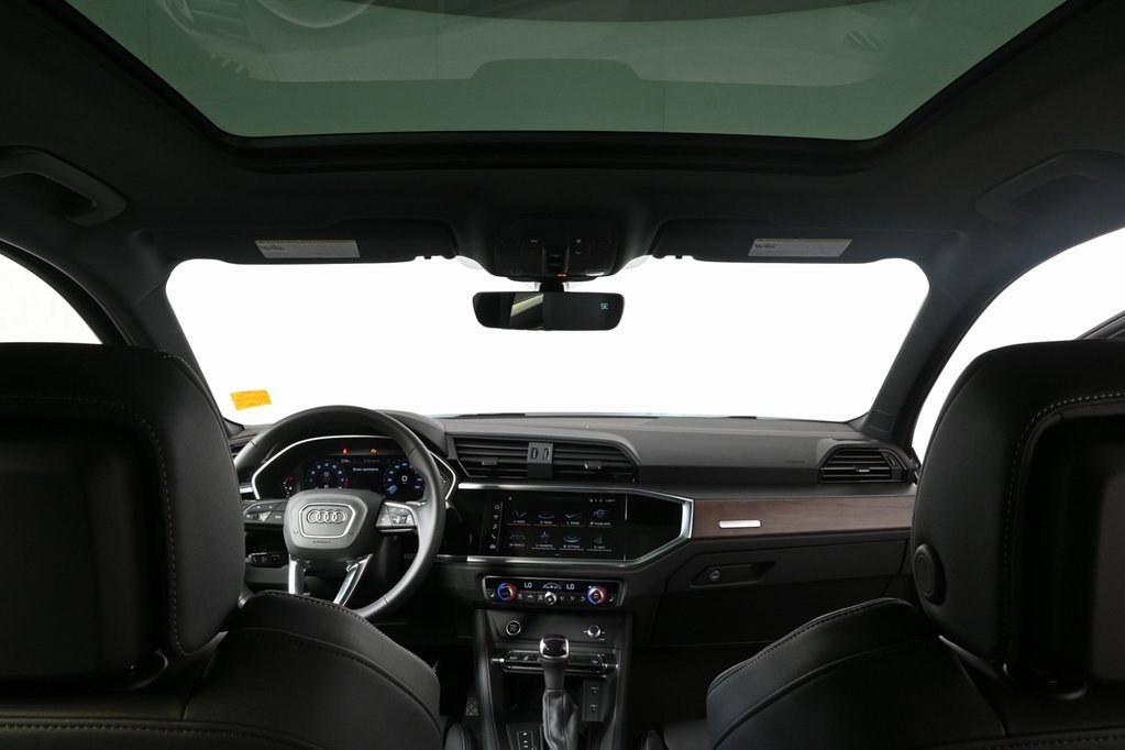 New 2025 Audi Q3 2.0T Premium image 18