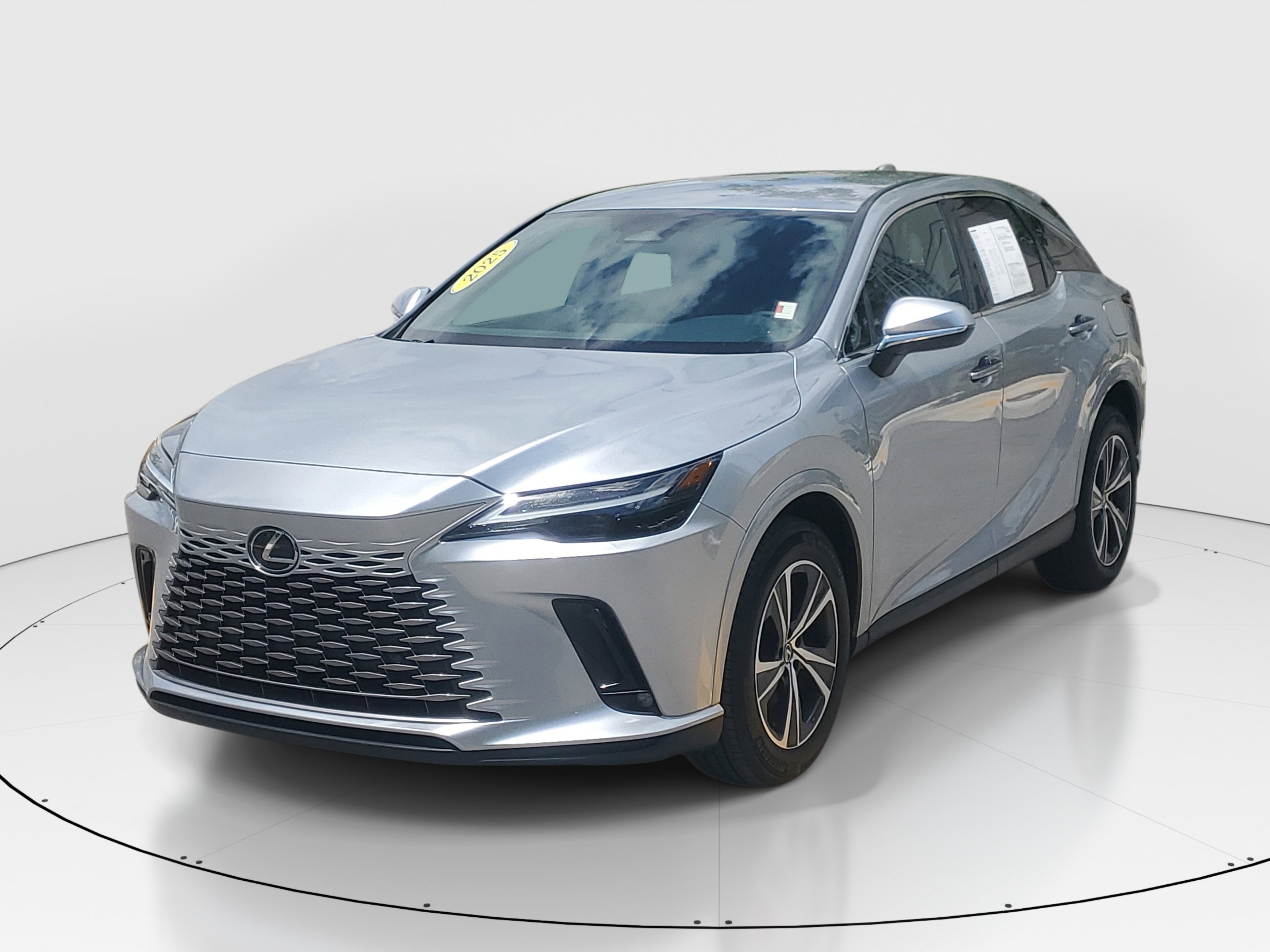 Used 2025 Lexus RX 350 FWD w/ Technology Package image 3