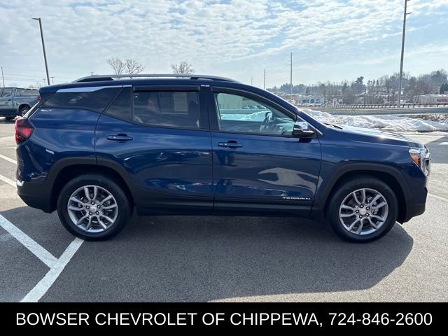 Certified 2022 GMC Terrain SLT w/ Infotainment Package II image 9