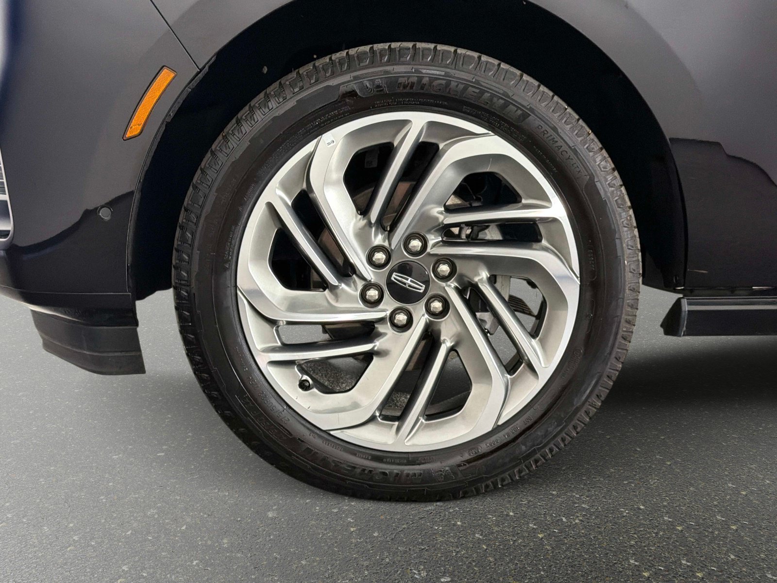 Used 2025 Lincoln Navigator Reserve AWD/4WD image 19