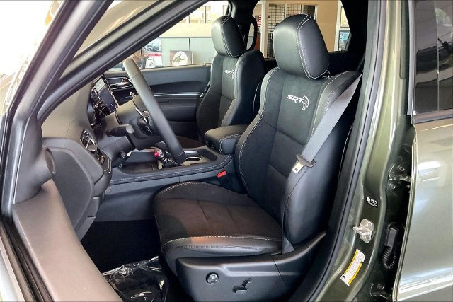 New 2026 Dodge Durango SRT Hellcat w/ 3rd Row Seating Group AWD/4WD image 8