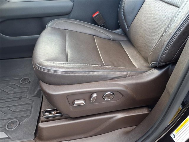 Used 2021 GMC Yukon Denali w/ Denali Premium Package image 48