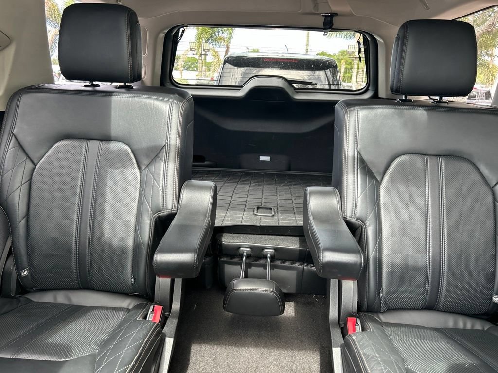 Used 2019 Ford Expedition Platinum RWD image 13
