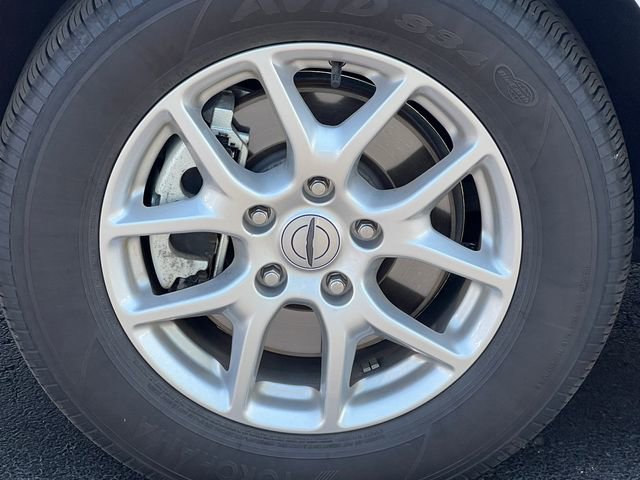 Used 2024 Chrysler Pacifica Touring-L FWD image 8
